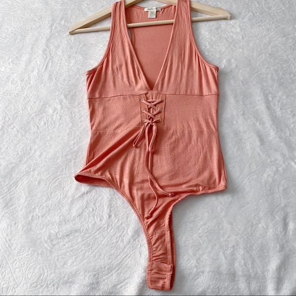 NWOT Soft & Stretch Lace Up Front Bodysuit - Picture 8 of 11